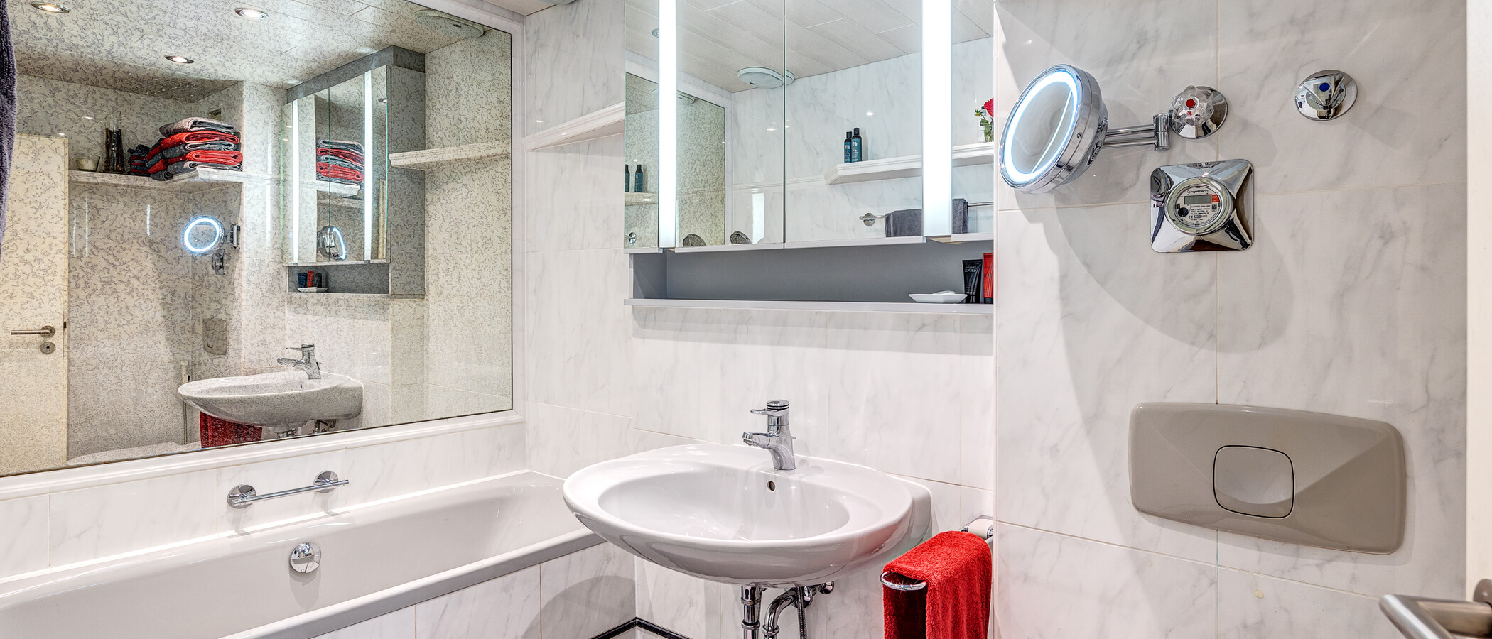appartement style maisonnette avec mezzanine Unterföhring 02 salle de bain 13159