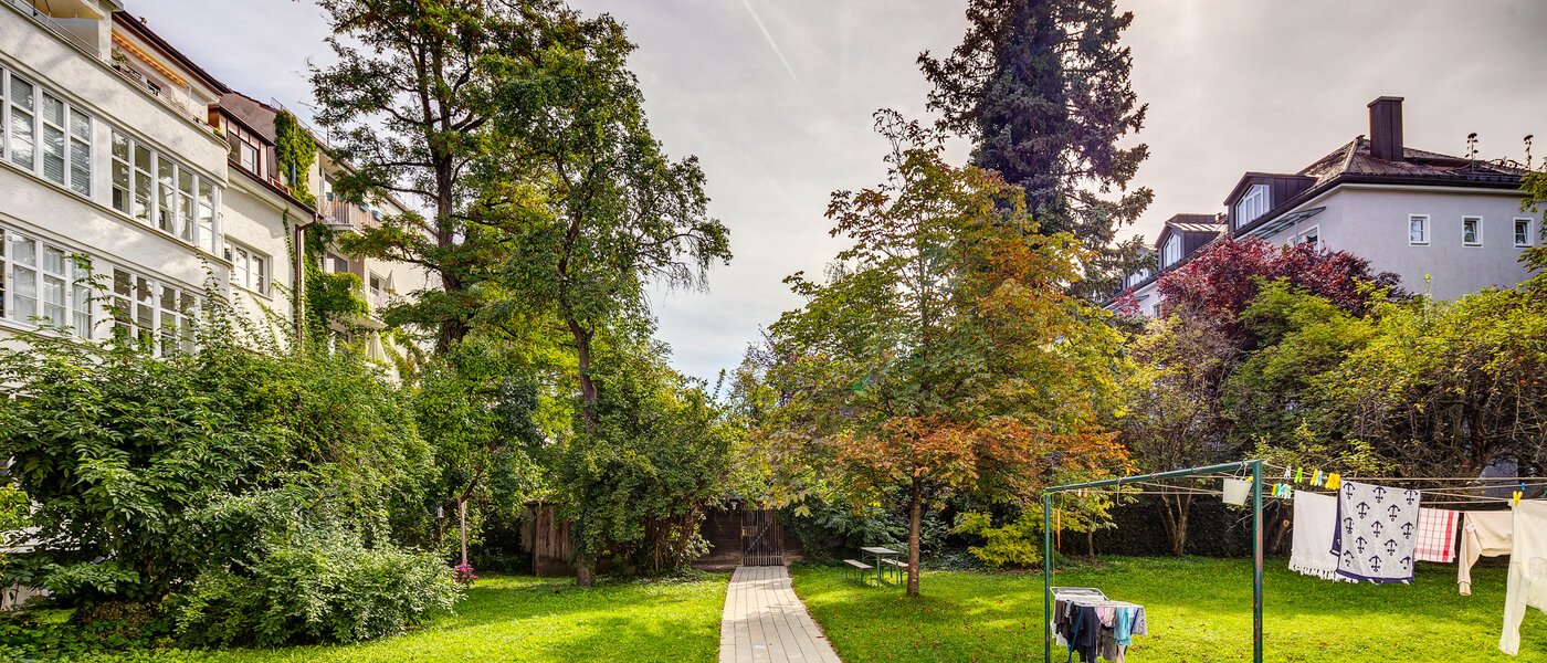 appartement München Schwabing (links der Leopoldstraße) 01 cour intérieure 13164