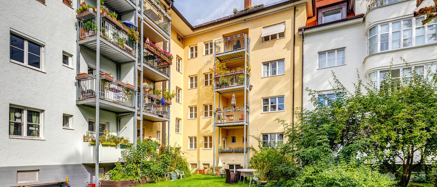 appartement München Schwabing (links der Leopoldstraße) 02 cour intérieure 13164