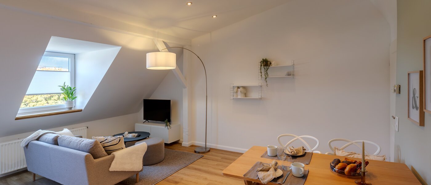 appartement sous les toits München Au 04 pièce à vivre 13187