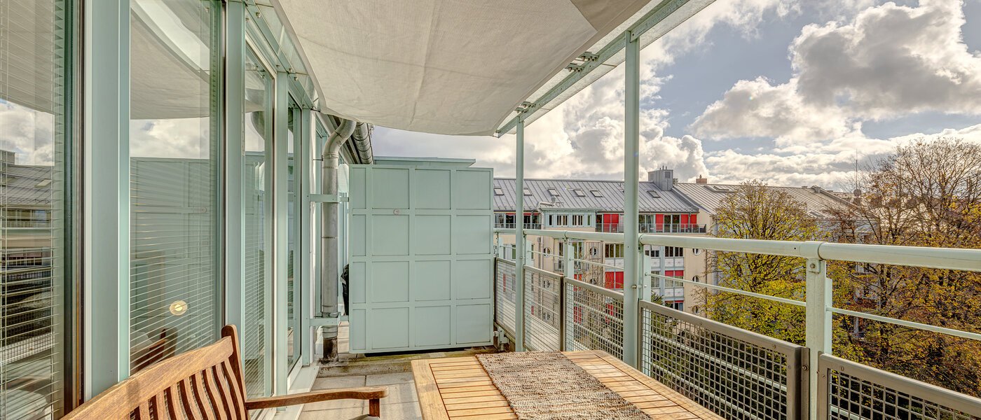 appartement style maisonnette München Sendling-Westpark 01 balcon 13200
