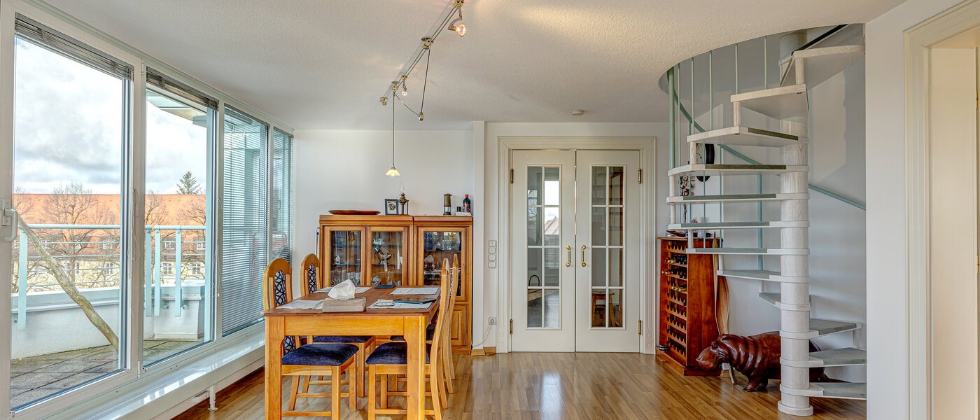 appartement style maisonnette München Sendling-Westpark 04 pièce à vivre 13200