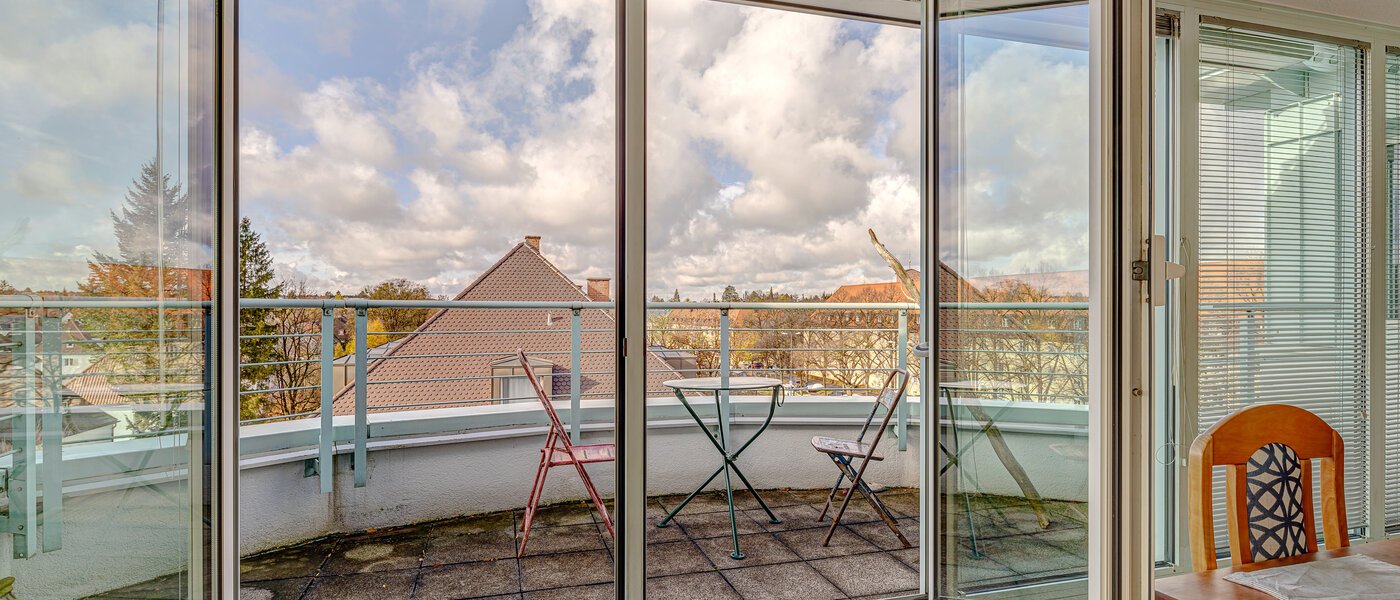 appartement style maisonnette München Sendling-Westpark 01 terrasse sur le toit 13200