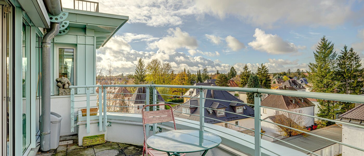 appartement style maisonnette München Sendling-Westpark 03 terrasse sur le toit 13200