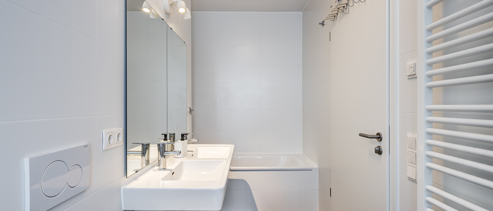 appartement München Altperlach 01 1ère salle de bain 13205