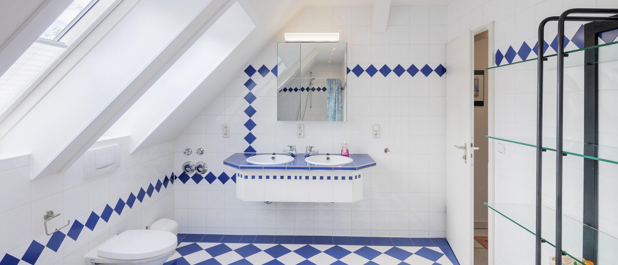 appartement sous les toits München Laim 01 1ère salle de bain 13229