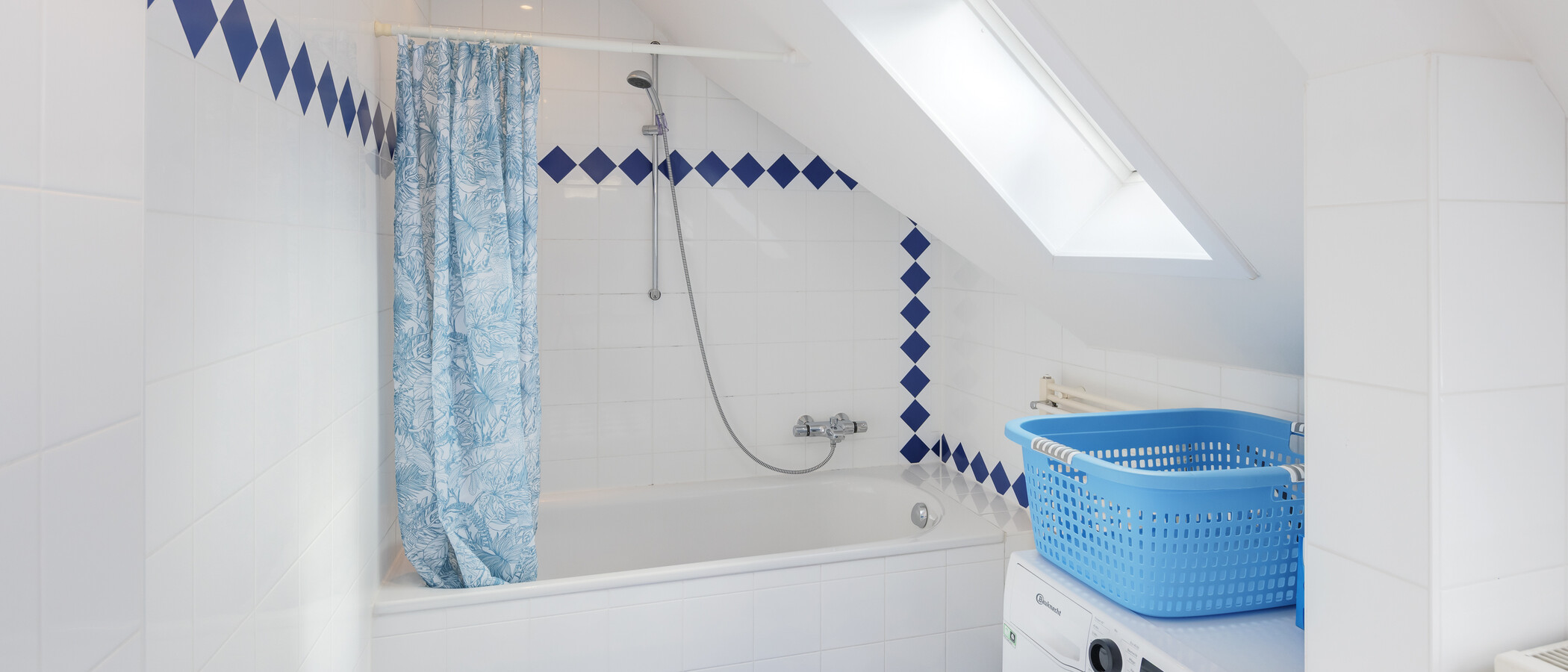 appartement sous les toits München Laim 04 1ère salle de bain 13229