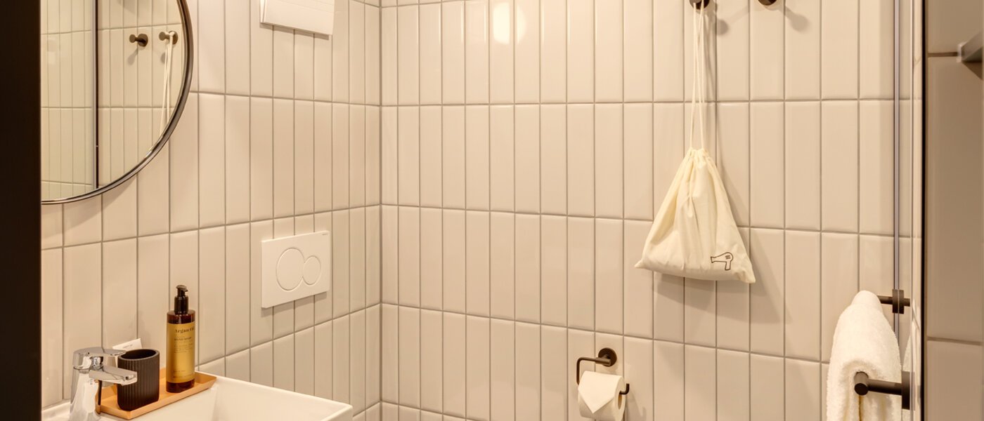 appartement style maisonnette München Neuperlach 01 salle de bain 13252