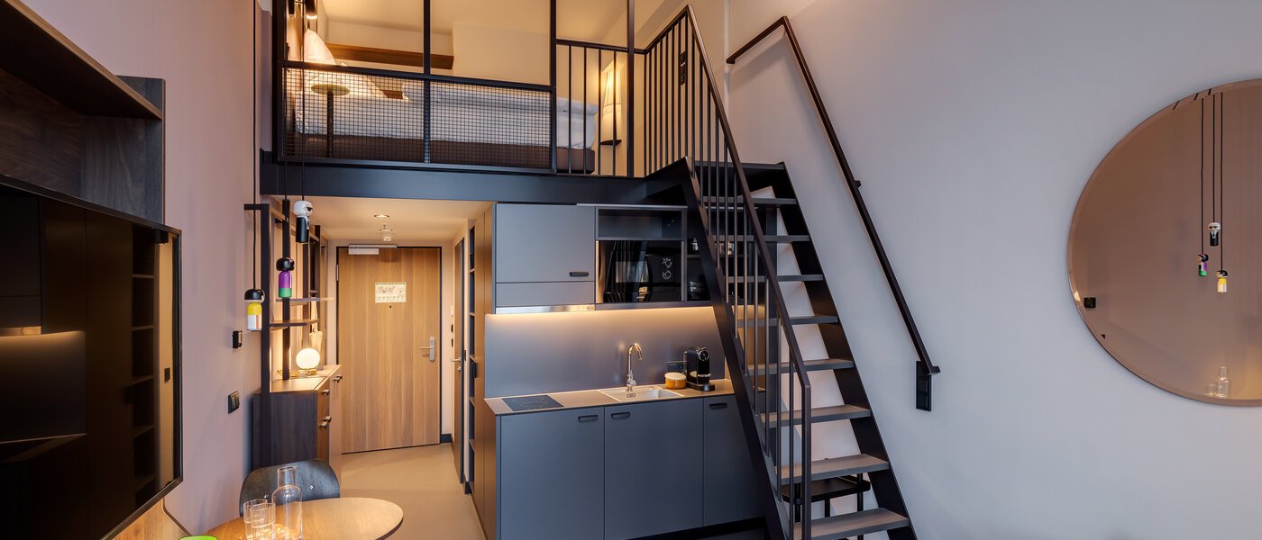 appartement style maisonnette München Neuperlach 01 pièce à vivre 13252