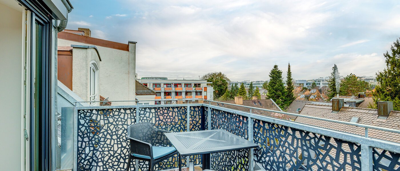 appartement style maisonnette München Giesing 01 balcon 13263