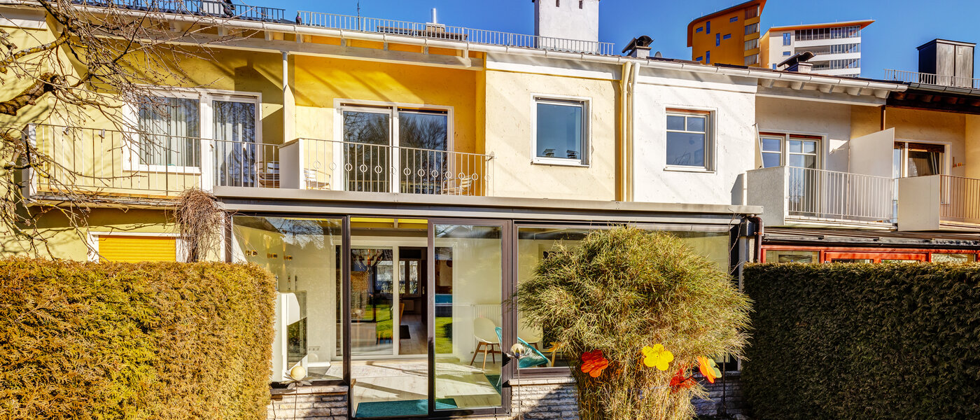 maison mitoyenne placée au milieu de la rangée München Obersendling 04 jardin 13312