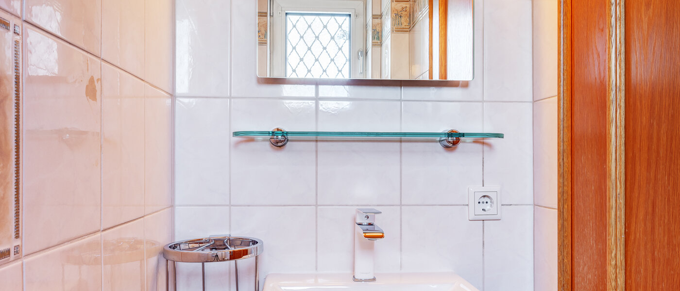 maison mitoyenne placée au milieu de la rangée München Obersendling 01 deux toilettes 13312