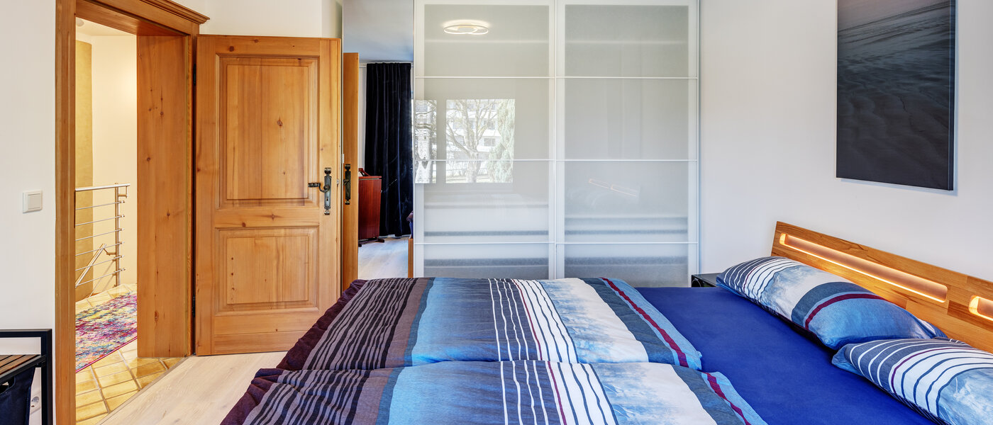 maison mitoyenne placée au milieu de la rangée München Obersendling 03 1ère chambre 13312