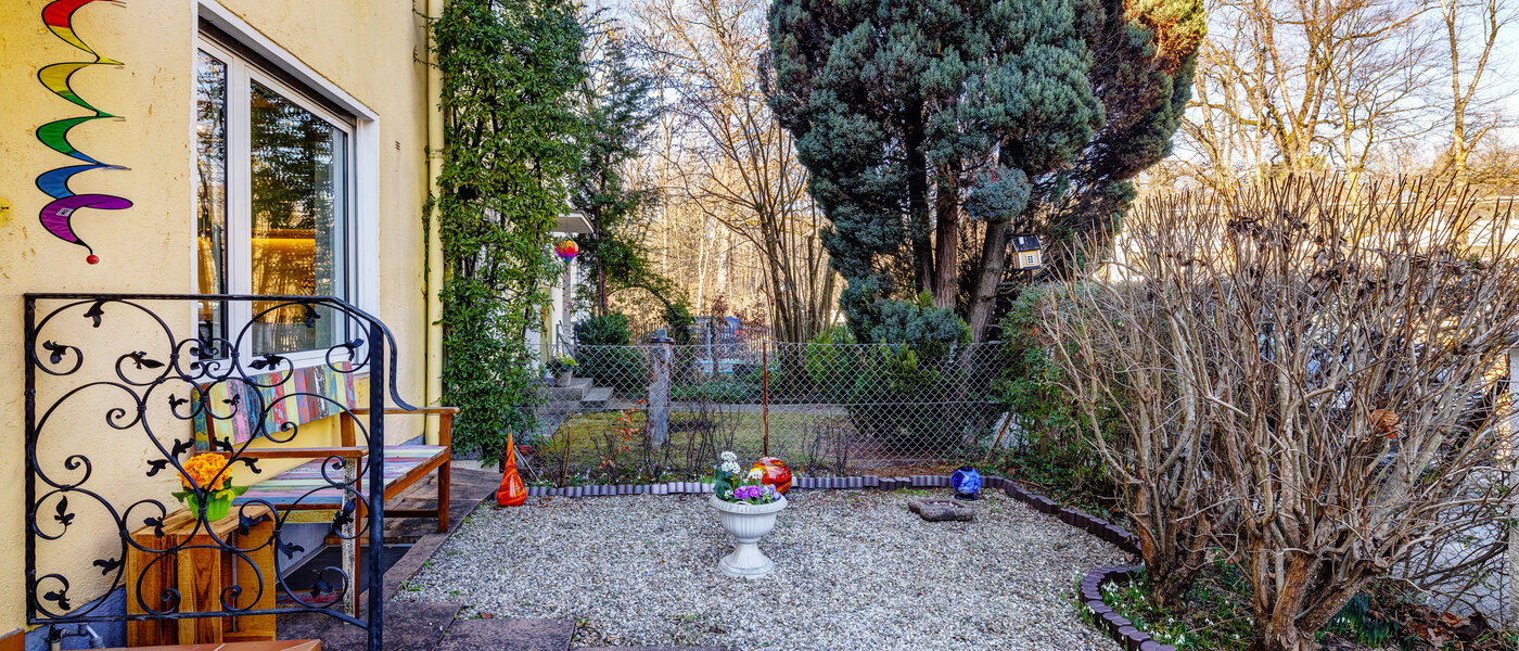 maison mitoyenne placée au milieu de la rangée München Obersendling 02 Chemin d'accès  13312