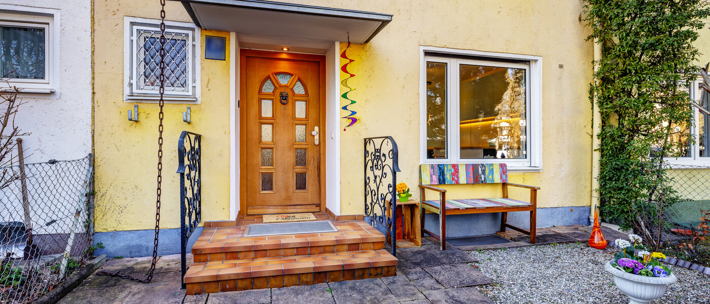 maison mitoyenne placée au milieu de la rangée München Obersendling 03 Chemin d'accès  13312