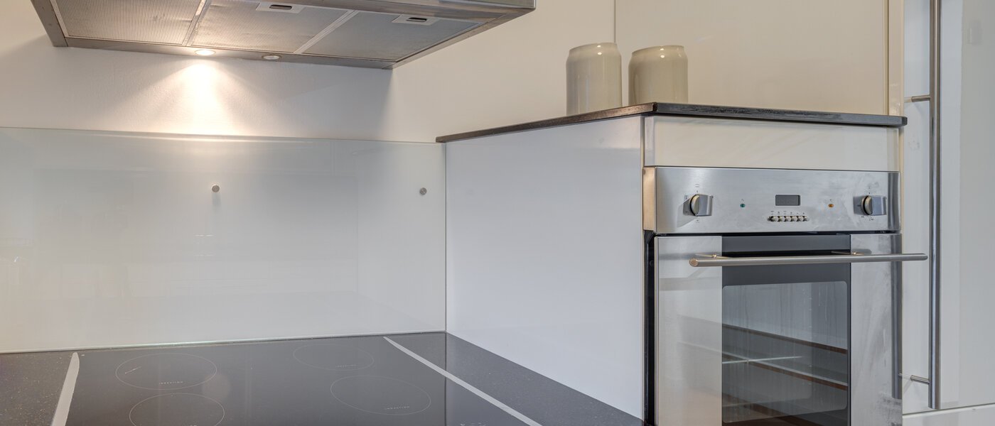 appartement style maisonnette avec mezzanine München Maxvorstadt 02 cuisine 13317