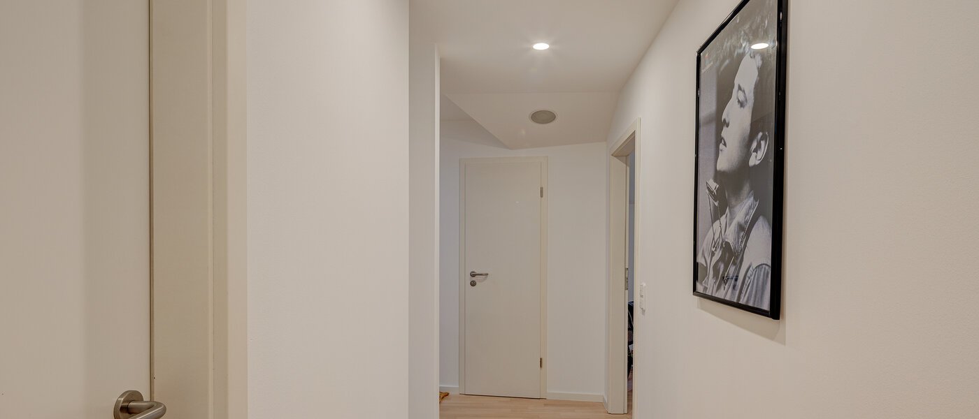 appartement style maisonnette avec mezzanine München Maxvorstadt 01 entrée/couloir 13317