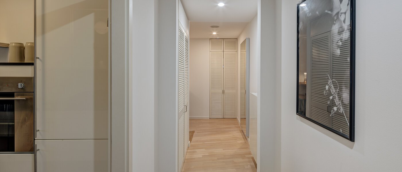 appartement style maisonnette avec mezzanine München Maxvorstadt 06 entrée/couloir 13317