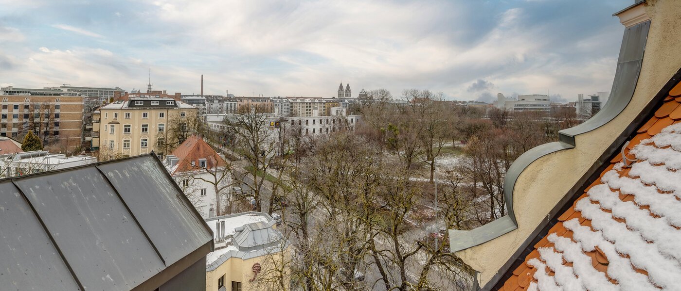 appartement style maisonnette avec mezzanine München Maxvorstadt 01 vue 13317