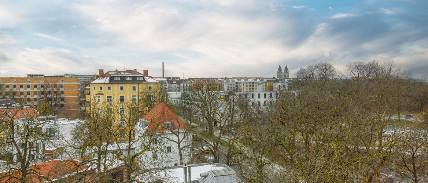 appartement style maisonnette avec mezzanine München Maxvorstadt 03 vue 13317