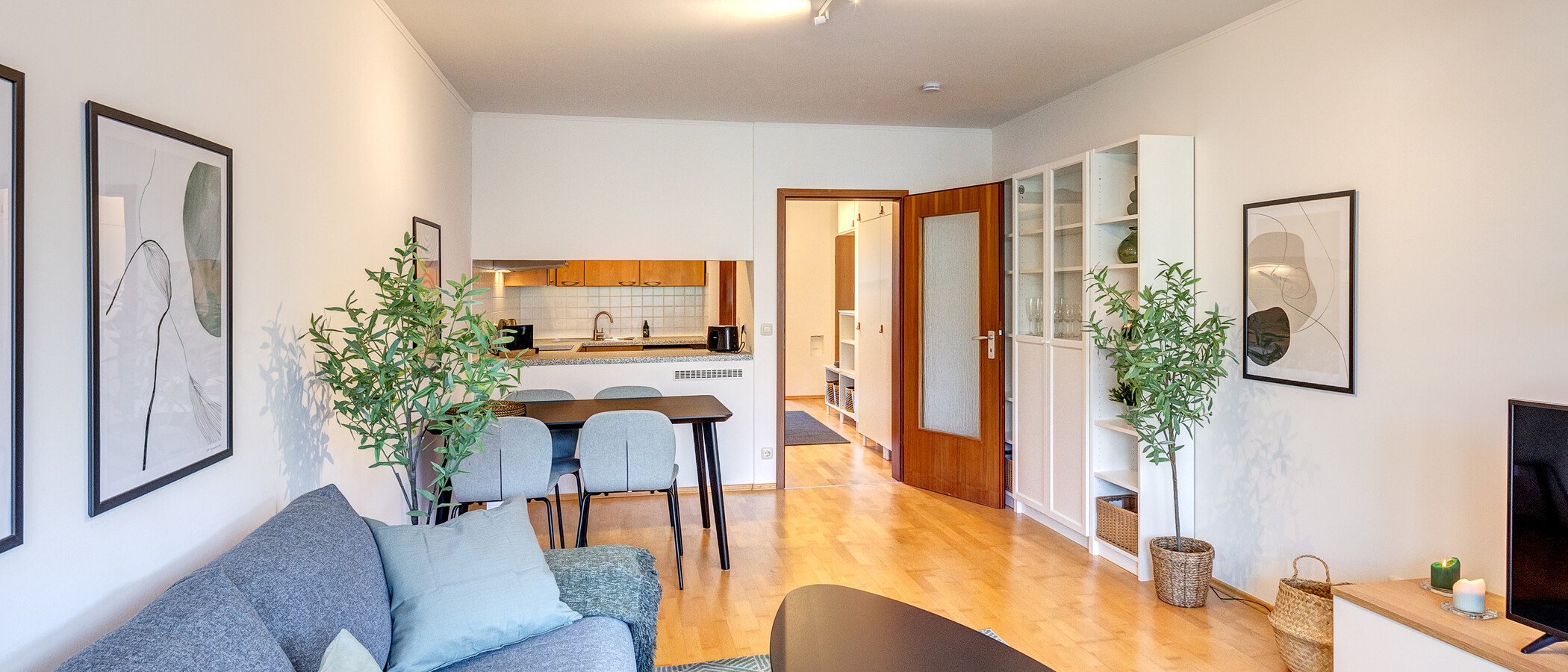 appartement München Neuhausen 02 pièce à vivre 13344