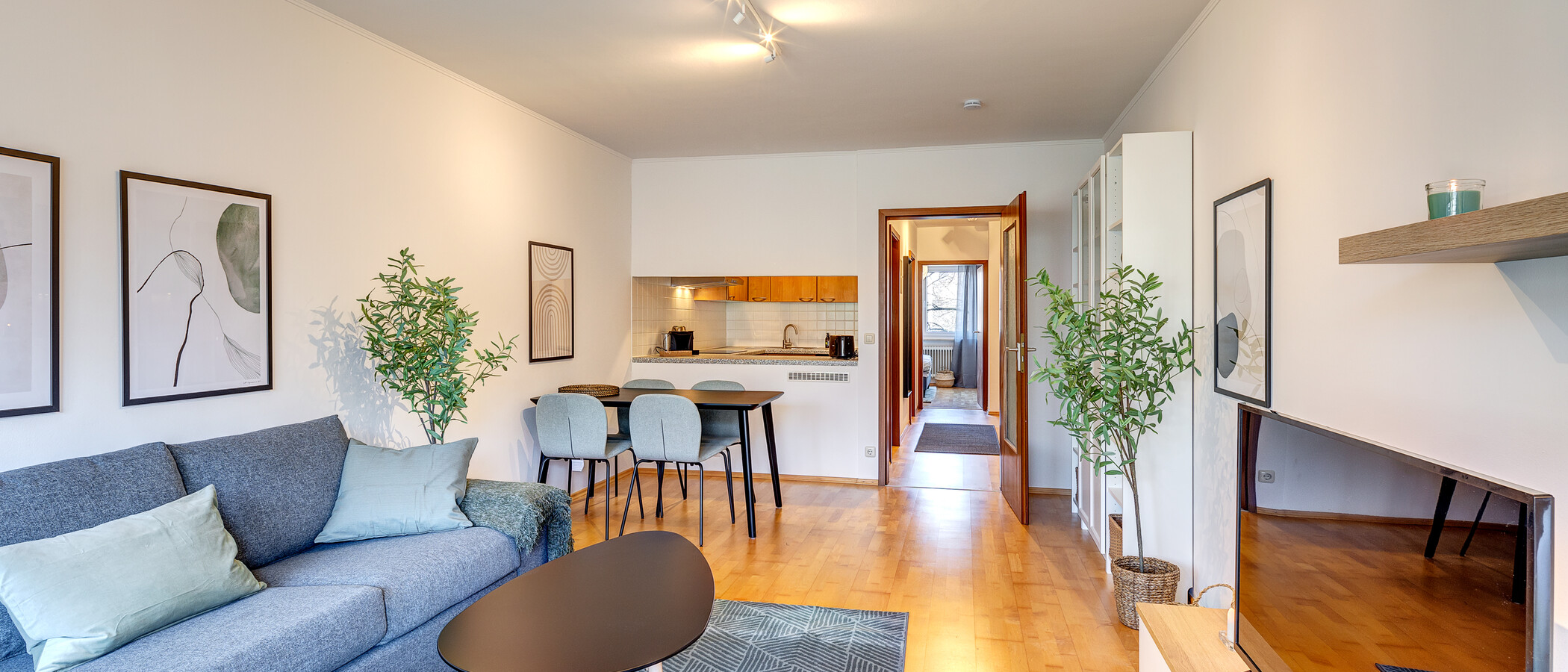 appartement München Neuhausen 04 pièce à vivre 13344