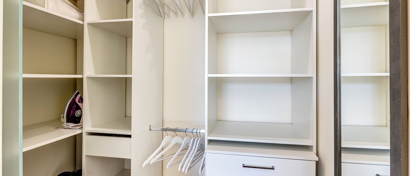 appartement München Milbertshofen 01 Penderie intégrée 13348