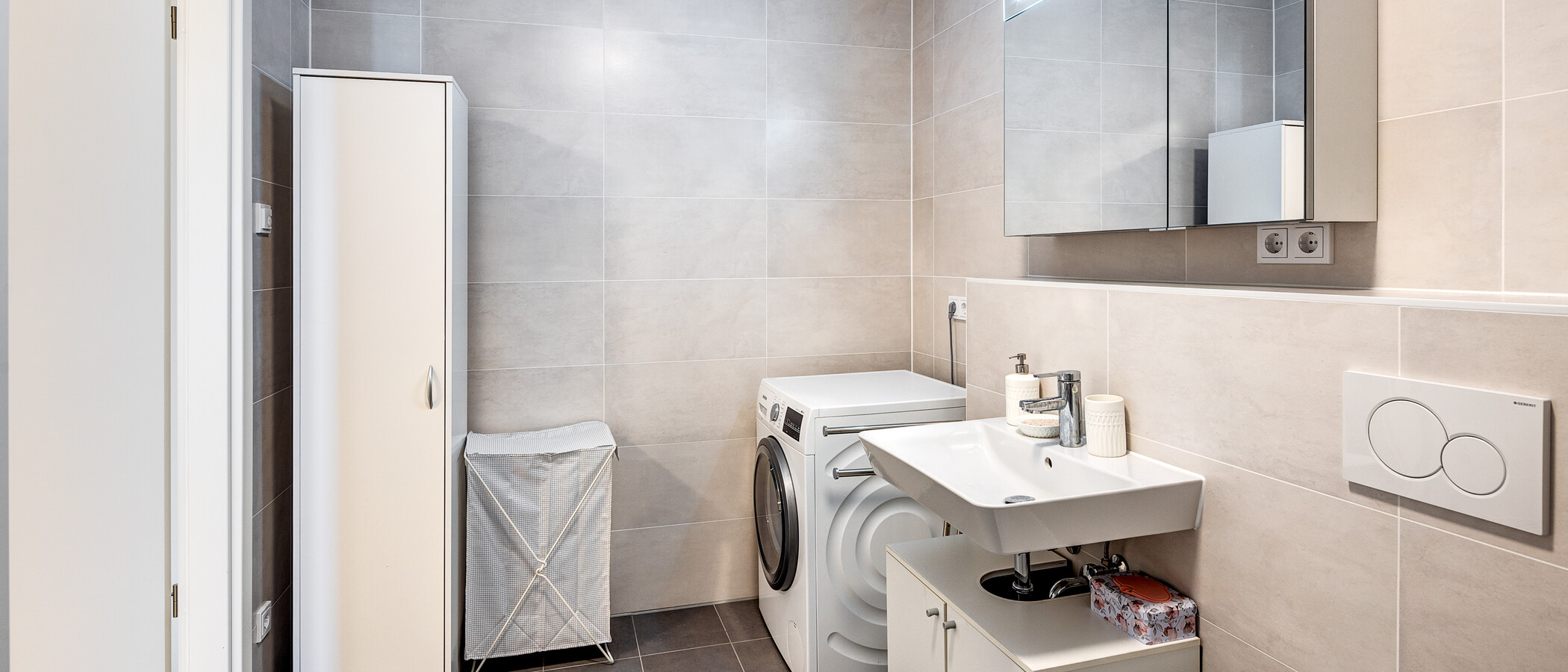 appartement München Neuperlach 03 1ère salle de bain 13388