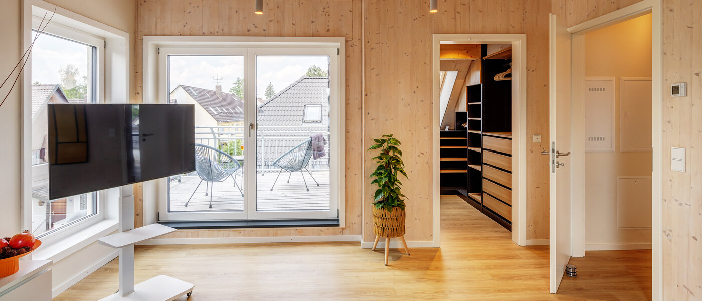 appartement sous les toits München Berg am Laim 02 pièce à vivre 13504