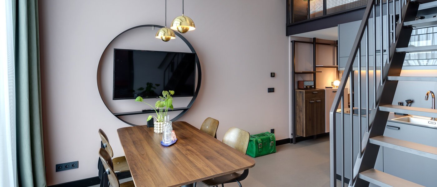 appartement style maisonnette München Neuperlach 01 salle à manger 13534