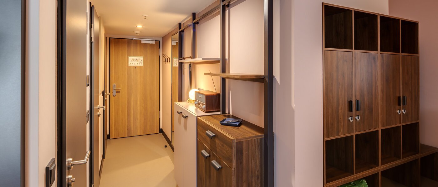 appartement style maisonnette München Neuperlach 01 entrée/couloir 13536