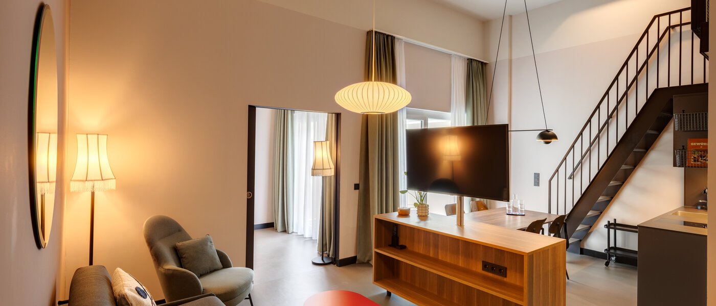 appartement style maisonnette München Neuperlach 02 pièce à vivre 13536