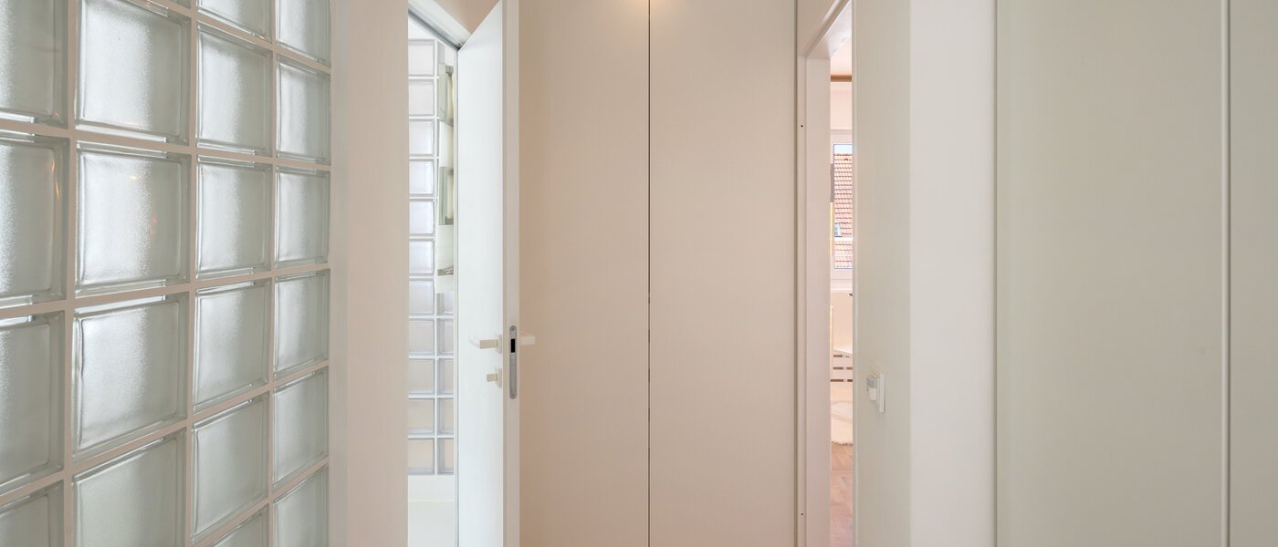 mansardé Unterhaching 05 entrée/couloir 13549