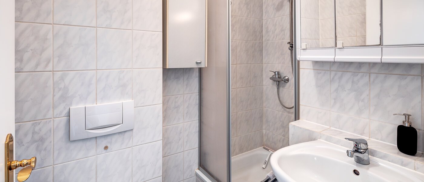 appartement München Obermenzing 01 salle de bain 13578