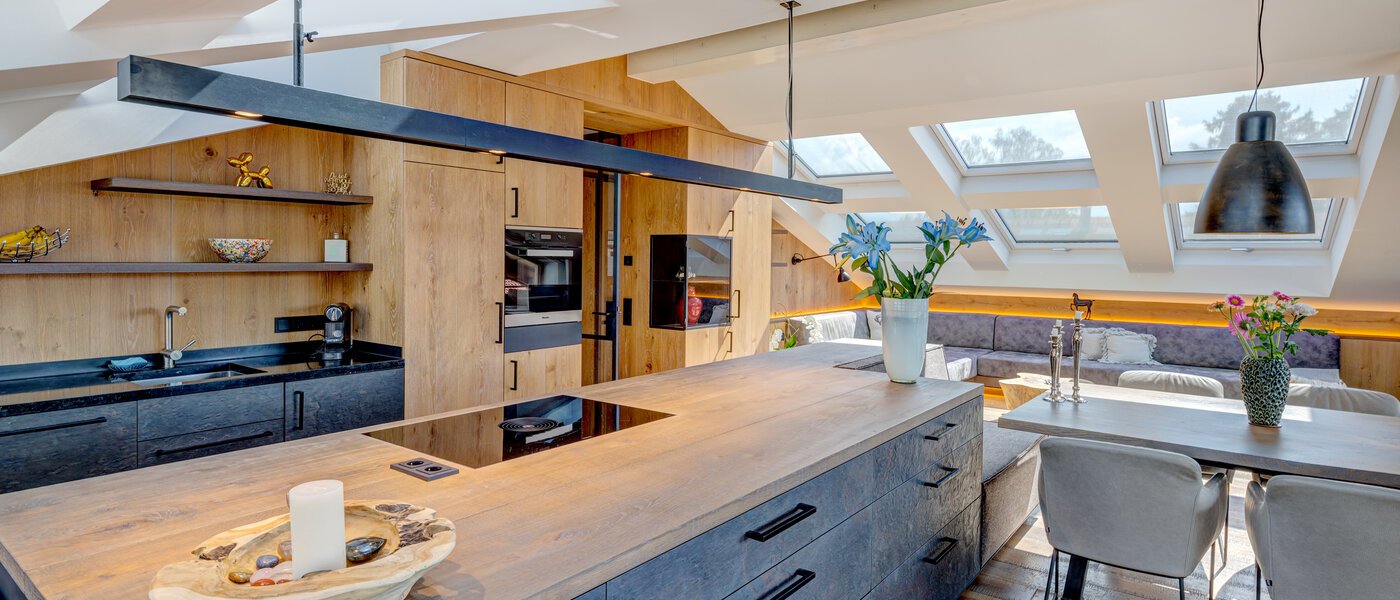 appartement sous les toits Holzkirchen 01 cuisine 13582