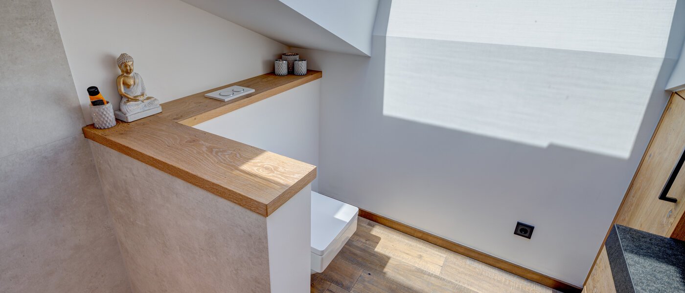 appartement sous les toits Holzkirchen 04 salle de bain 13582