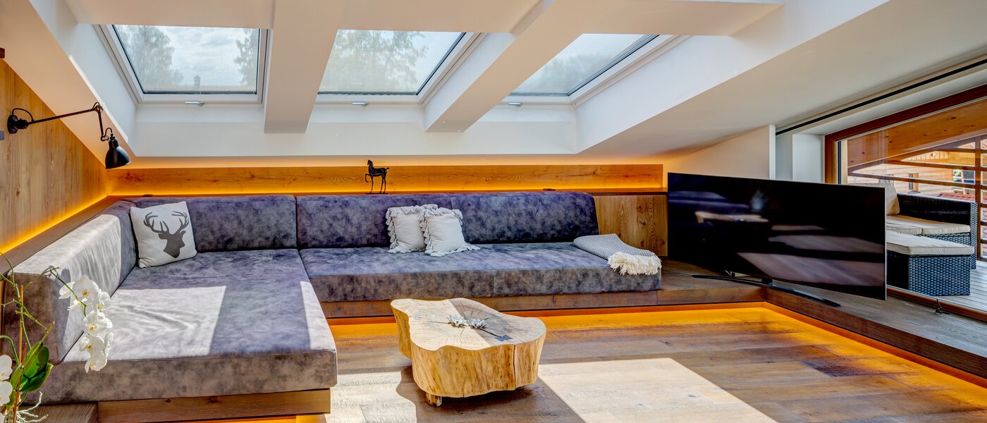 appartement sous les toits Holzkirchen 03 pièce à vivre 13582