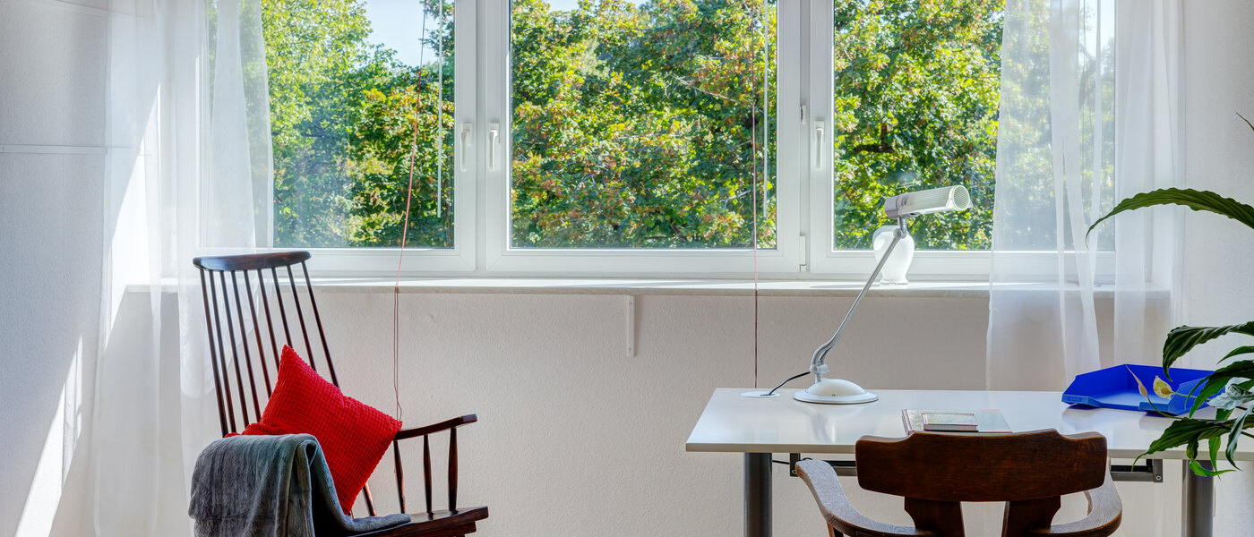 appartement sous les toits München Nymphenburg 01 pièce à vivre 13654