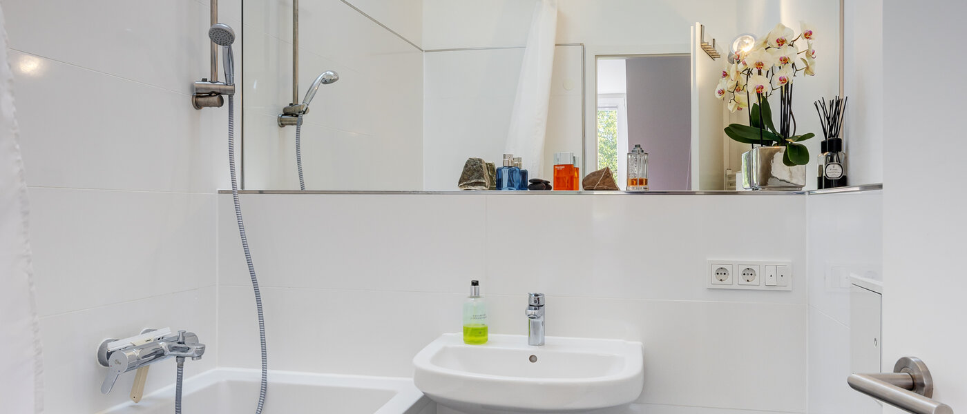 appartement avec terrasse sur le toit München Ramersdorf 02 1ère salle de bain 13657