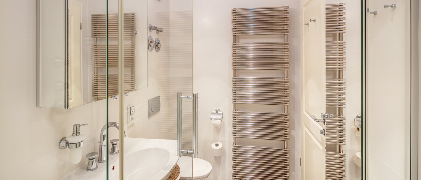 appartement sous les toits München Solln 04 salle de bain 13669