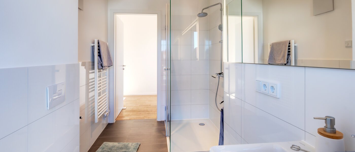 appartement sous les toits Aschheim 02 salle de bain 13679