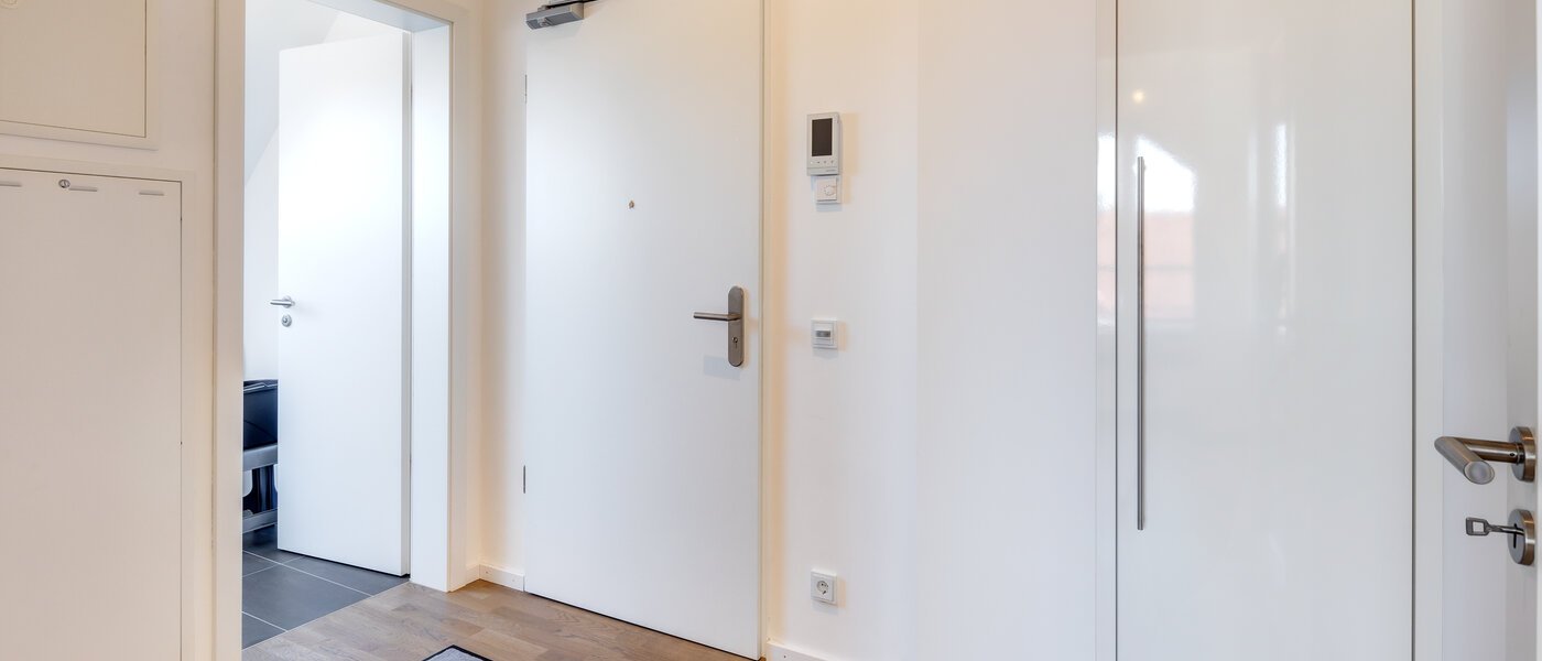 appartement sous les toits Aschheim 01 entrée/couloir 13679