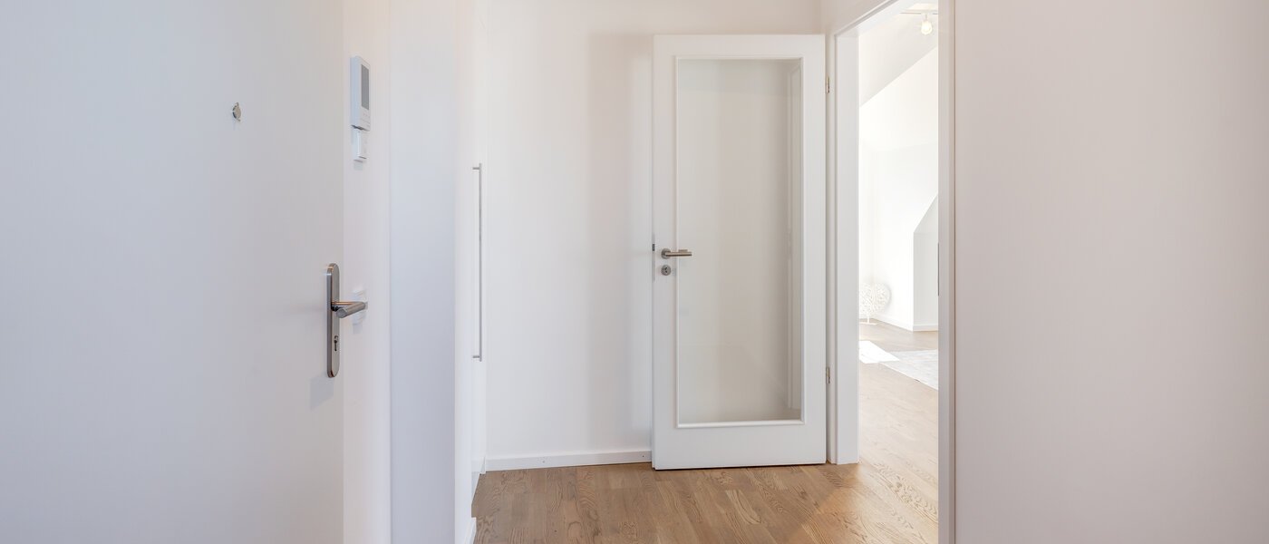 appartement sous les toits Aschheim 02 entrée/couloir 13679