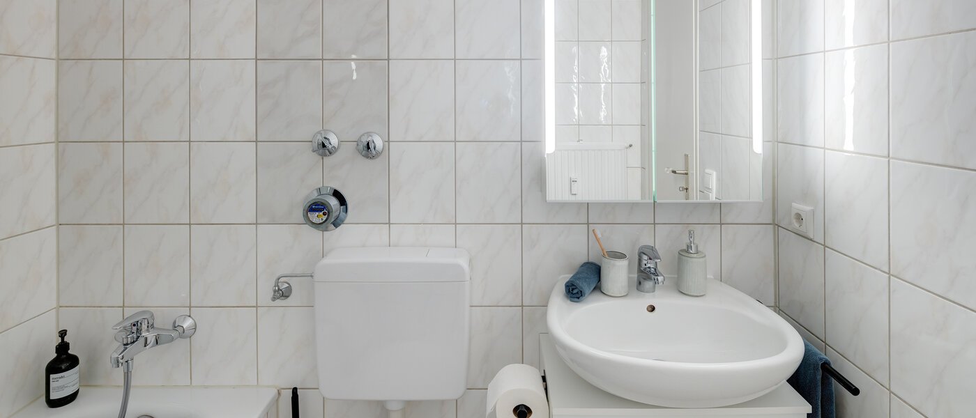 appartement avec terrasse sur le toit München Pasing 02 salle de bain 13685