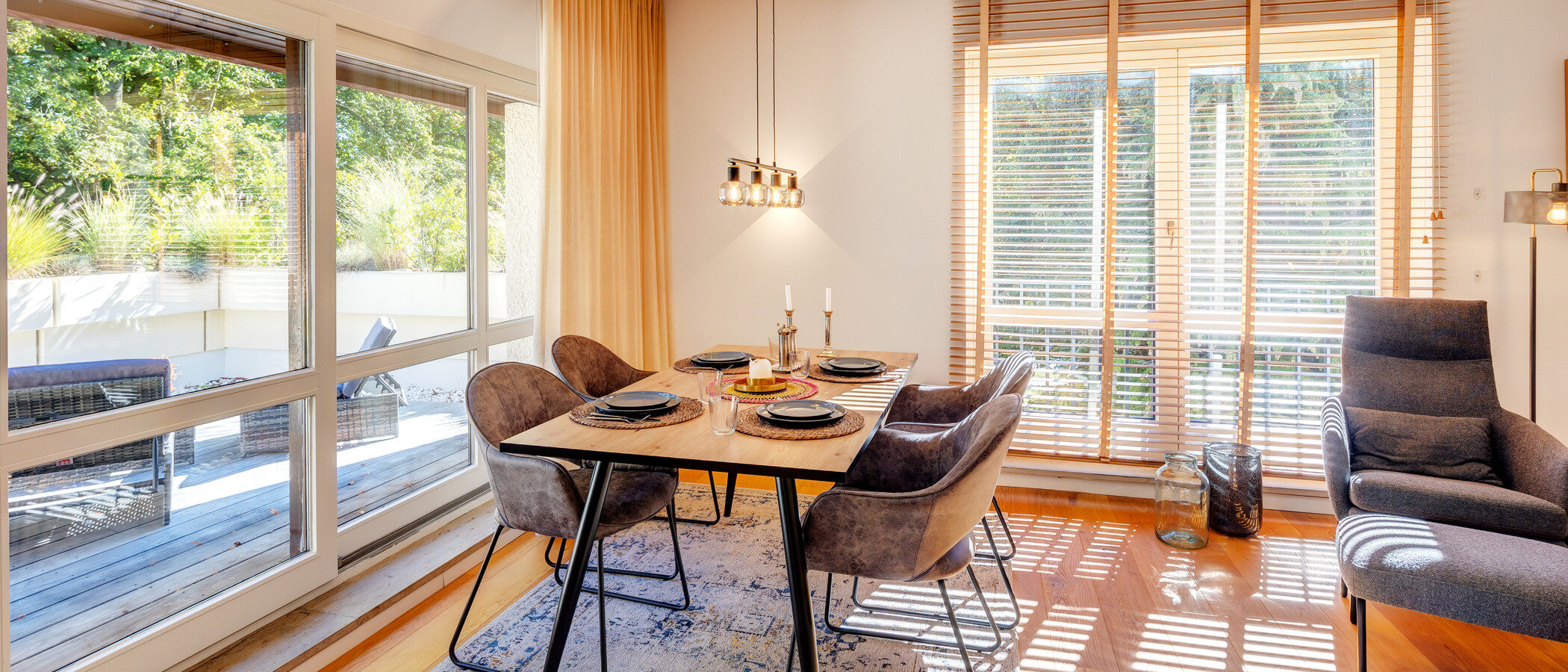 appartement avec terrasse sur le toit München Solln 03 pièce à vivre 13689