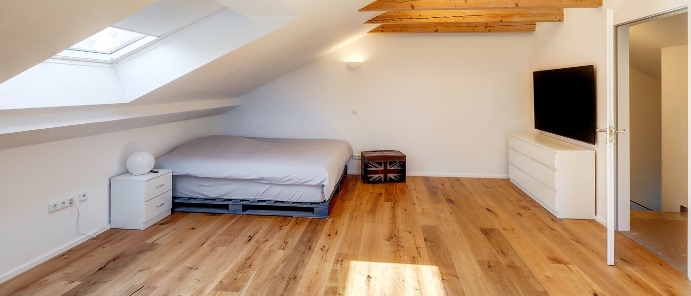 dernière maison de la rangée de maisons mitoyennes Eichenau 01 3ième chambre 13696