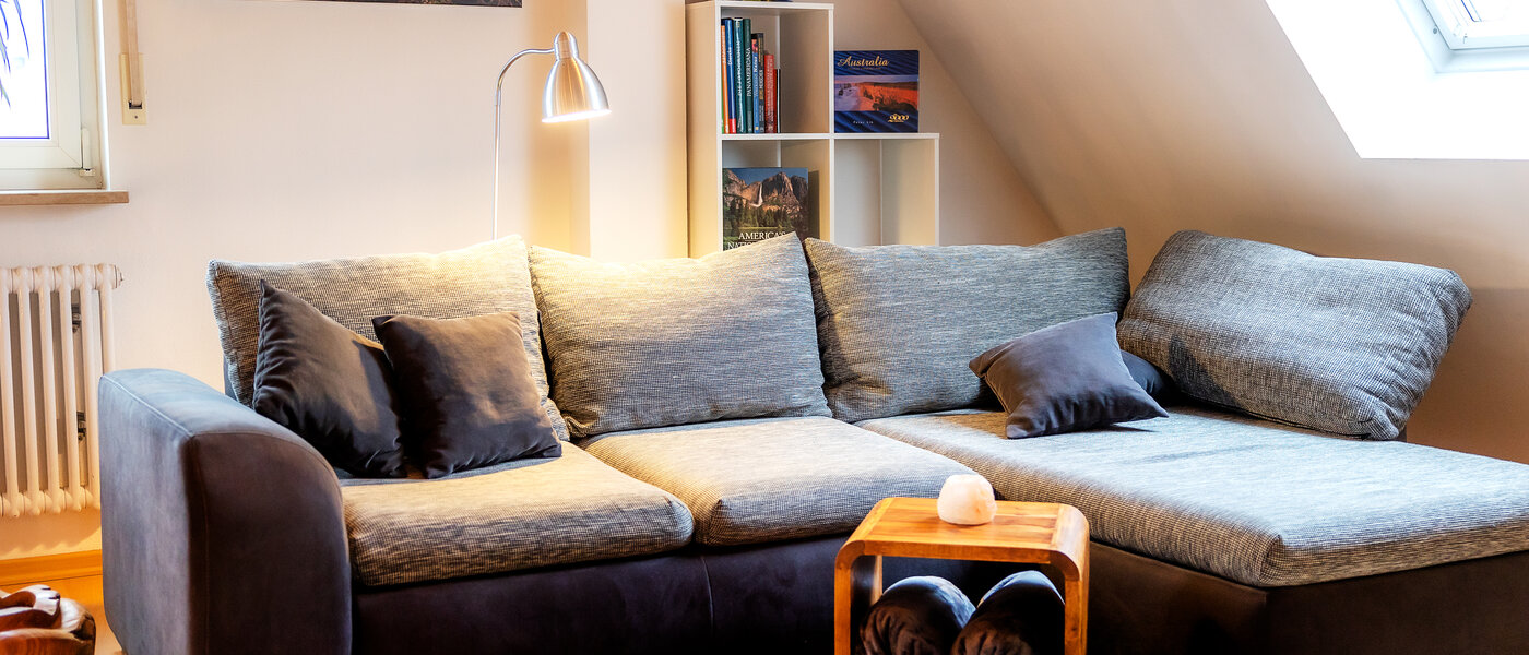 appartement style maisonnette avec mezzanine Karlsfeld 02 pièce à vivre 13717