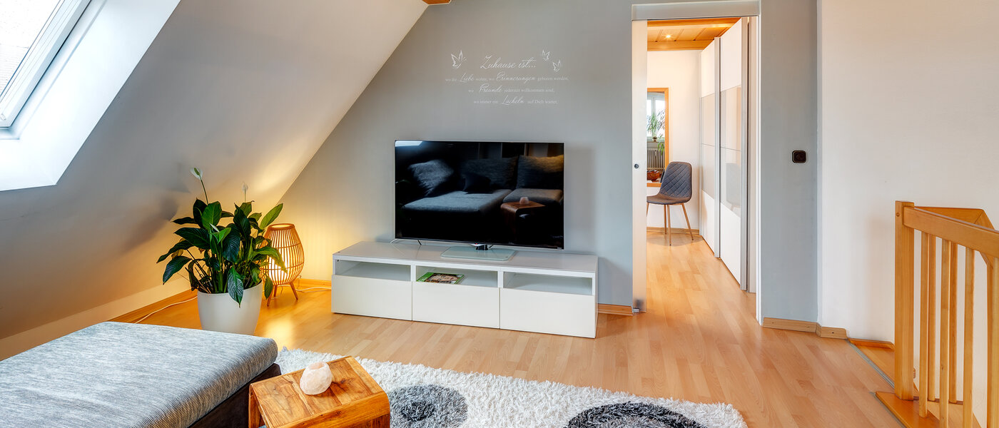 appartement style maisonnette avec mezzanine Karlsfeld 04 pièce à vivre 13717