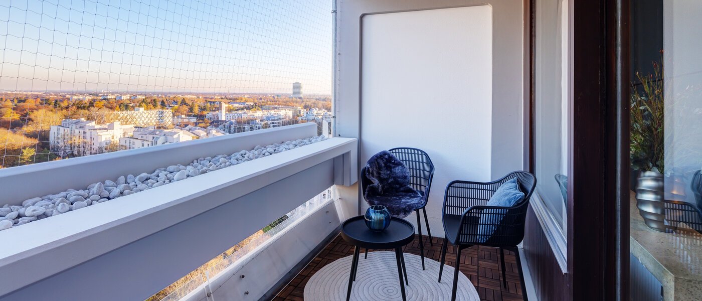 appartement München Arabellapark 01 loggia 13725