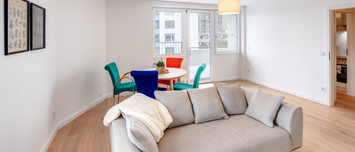 appartement avec terrasse sur le toit München Schwabing-West 03 pièce à vivre 13771